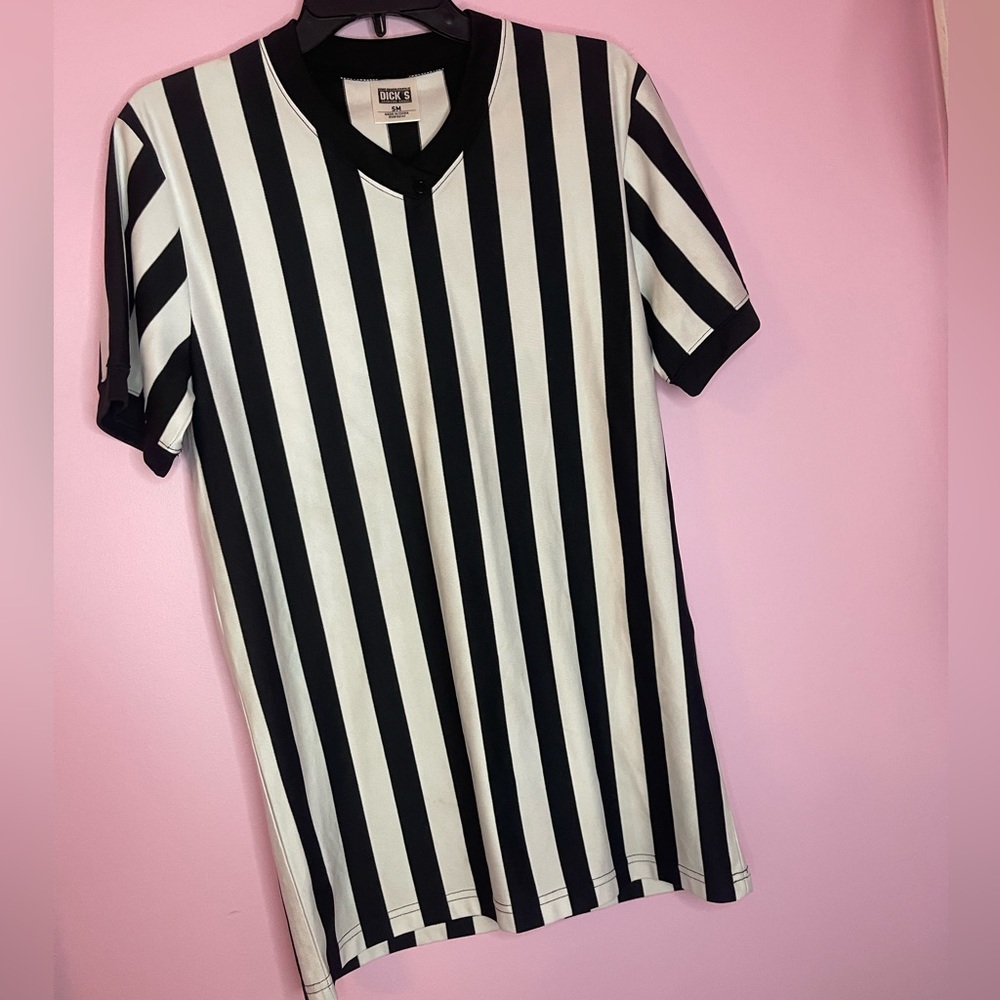 Men’s ref shirt
